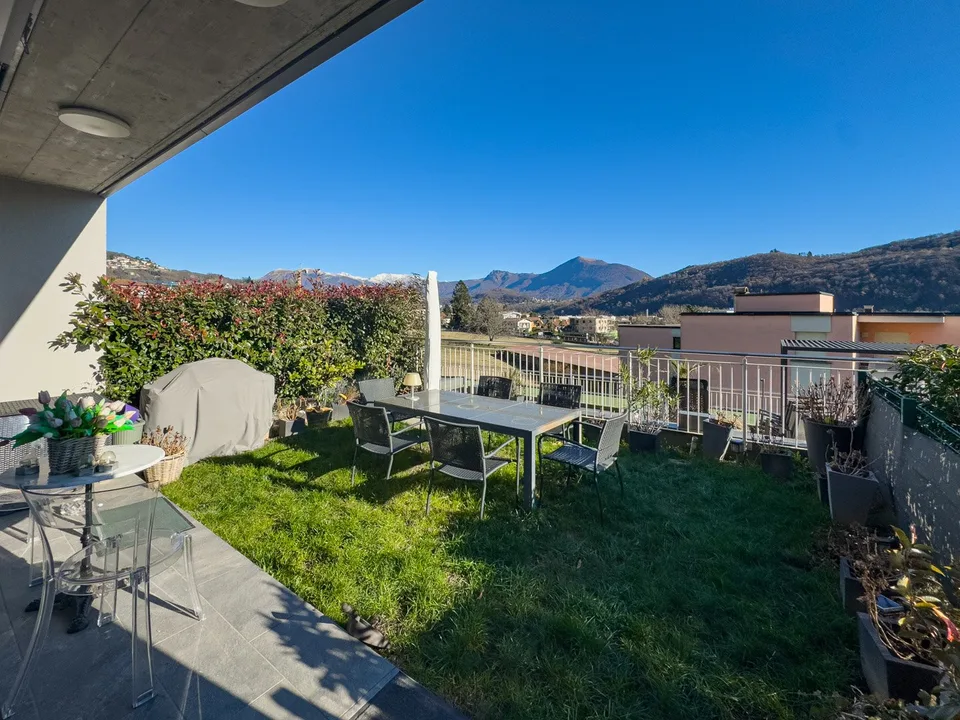 Moderne Reihenhaus mit Garten in Agno