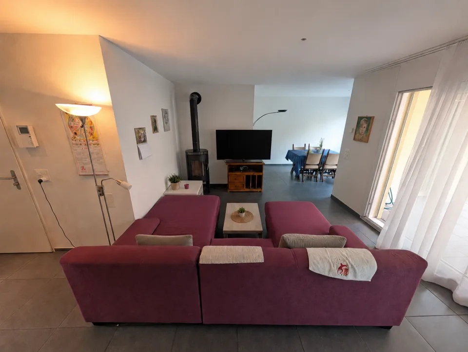 Bright garden apartment in the sought-after "Diamant" development