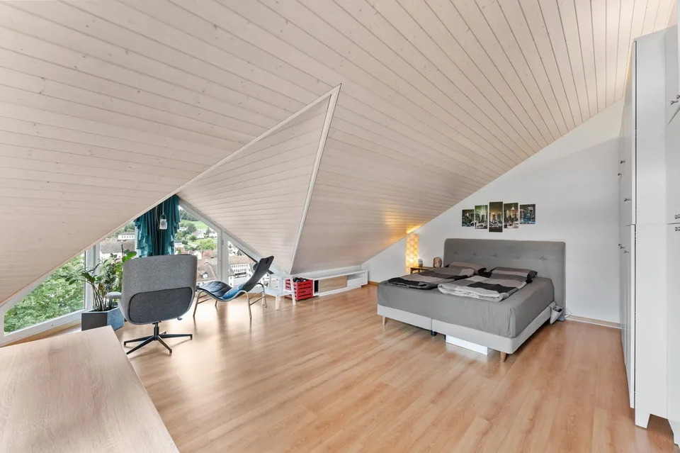 5.5 - 6.5 Zimmerhaus mit geräumiger Doppelgarage