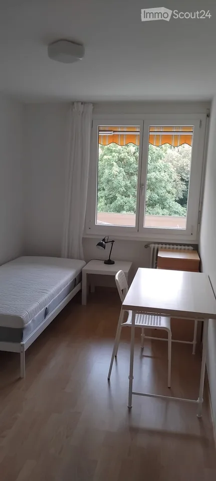 Furnished room with balcony & forest view in Rombach near Aarau!