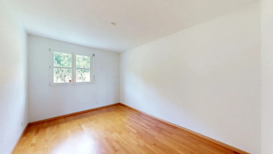 Bright 5.5-room semi-detached house with carport and two outdoor parking spaces