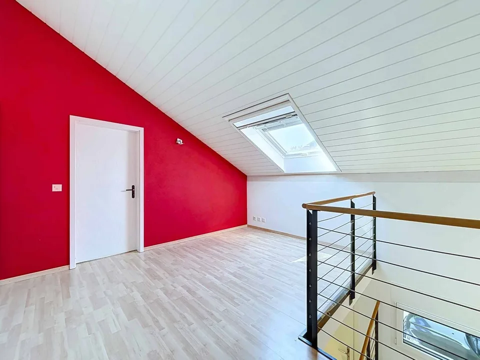 Familiäre Villa in ruhiger Lage mit freiem Blick auf das Umland