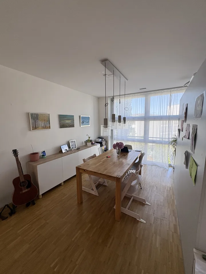 Appartamento luminoso 3.5 locali con balcone spazioso di 30 m²