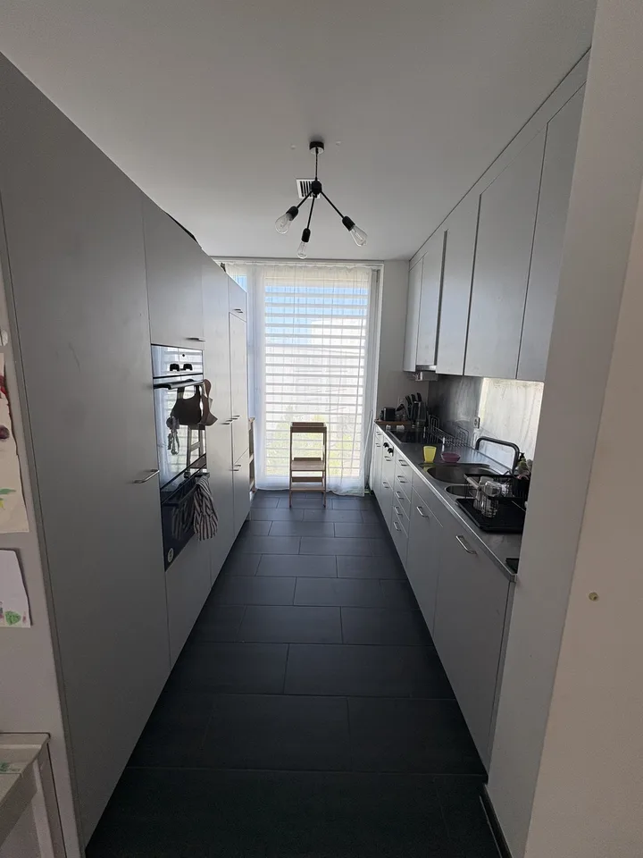 Appartamento luminoso 3.5 locali con balcone spazioso di 30 m²