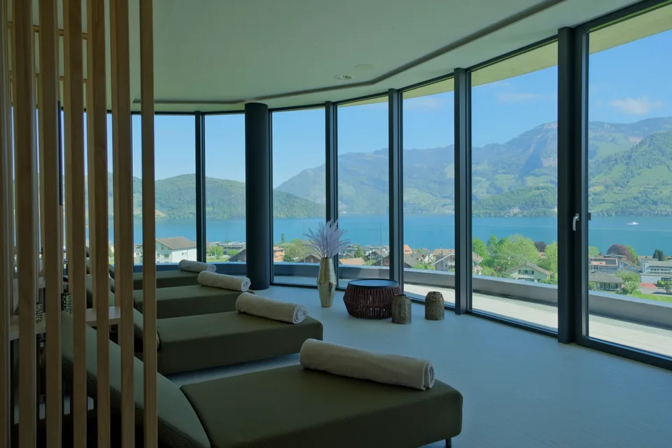 179 m2 SPA-Anlage der Superlative mit Top See-/Bergsicht