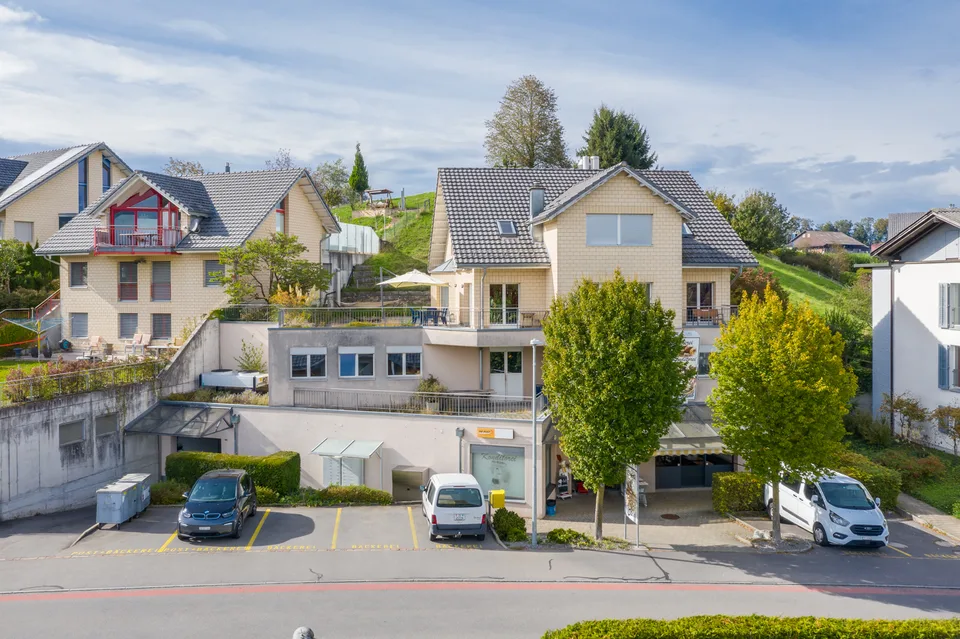 Wohn- und Geschäftshaus mit grossem Entwicklungspotenzial im Kt. Zug