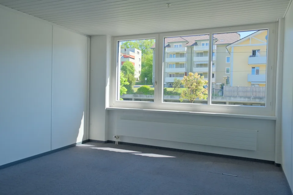 Praxisräume und Büros verschiedener Grössen