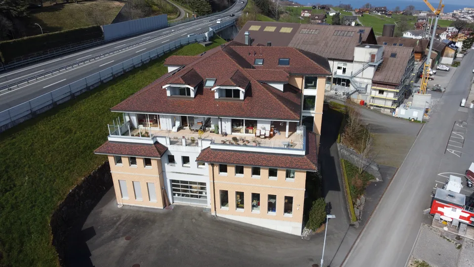 Residential and commercial building on Lake Lucerne