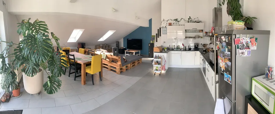 Spacious 4.5-room apartment with balcony and beautiful view in Allschwil