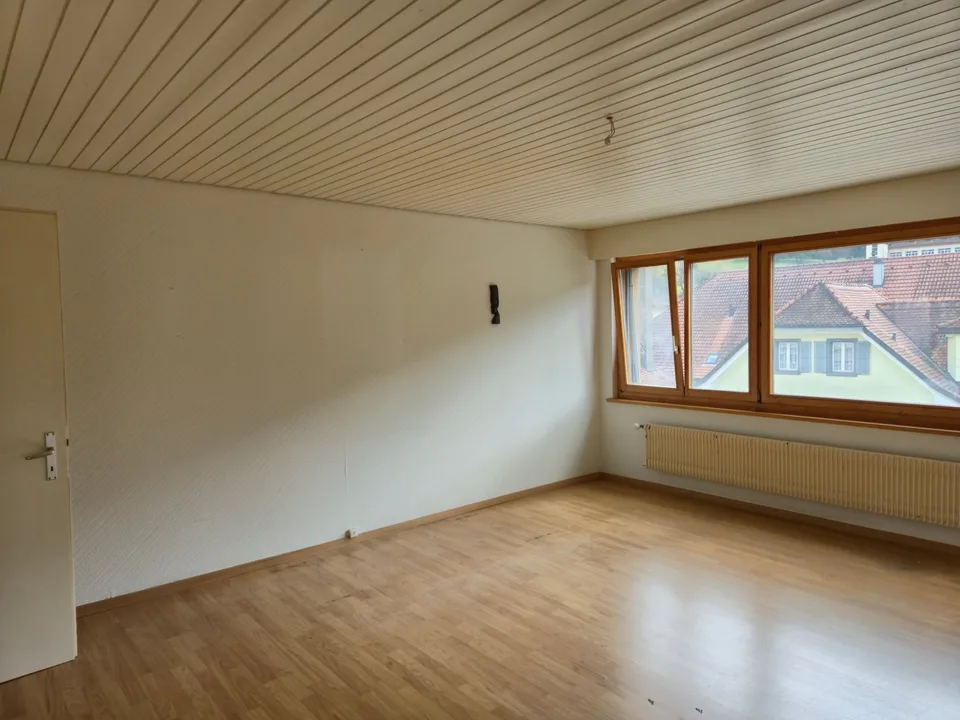 Delizioso appartamento di 2,5 locali a Bévilard – disponibile immediatamente!