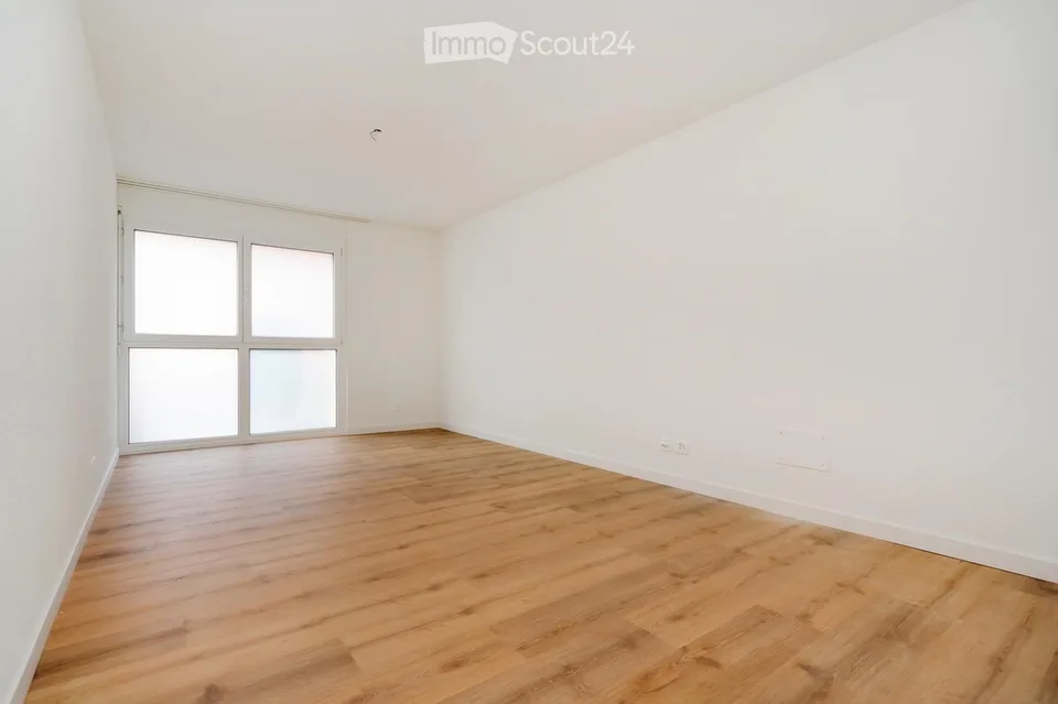 Spacious 3.5-room apartment on the ground floor - Subtenant wanted