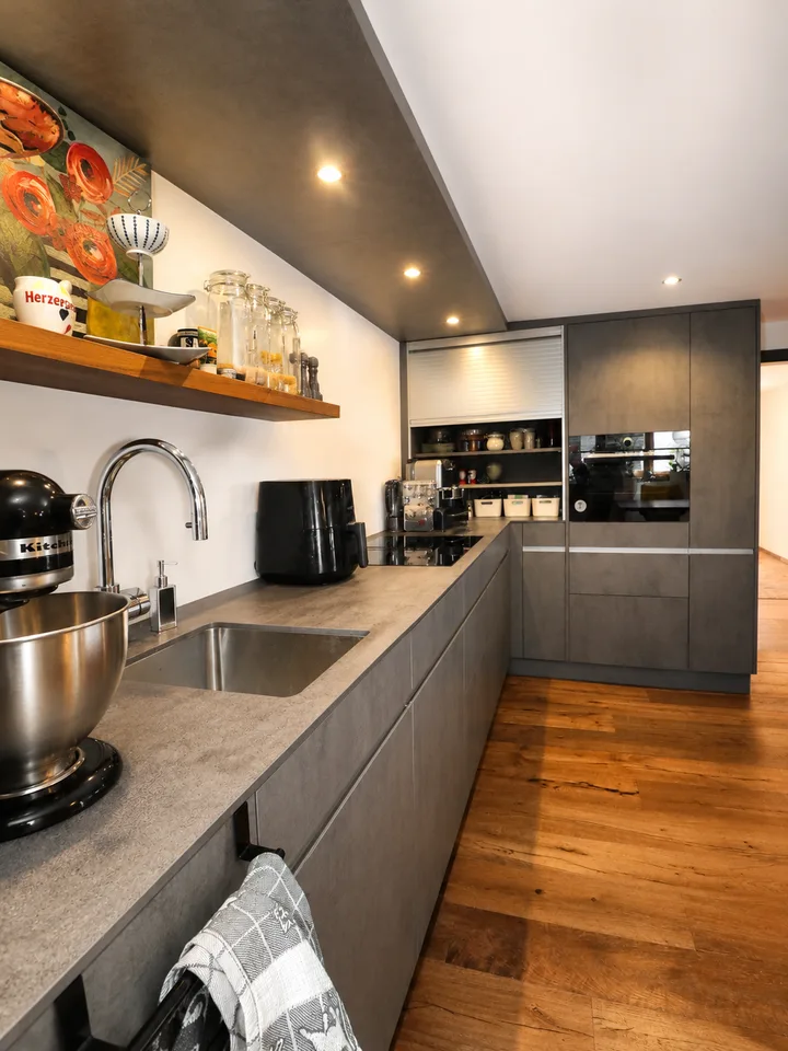 Charmante maisonnette 5 pièces à Andiast – Flair alpin rustique avec confort moderne
