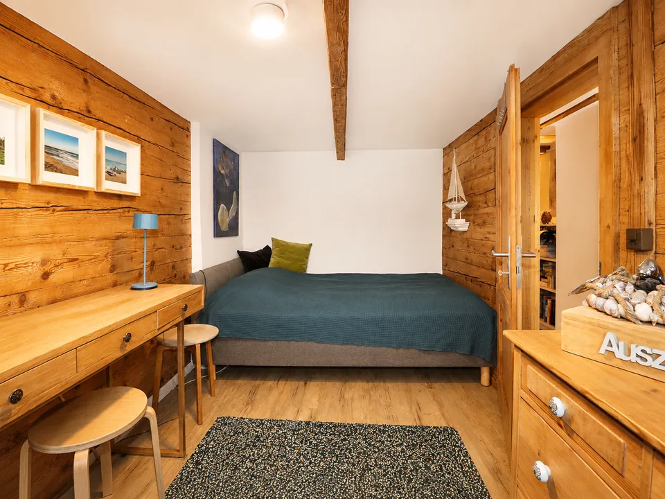 Charmante maisonnette 5 pièces à Andiast – Flair alpin rustique avec confort moderne