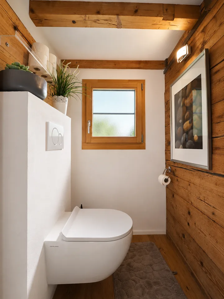 Charmante maisonnette 5 pièces à Andiast – Flair alpin rustique avec confort moderne