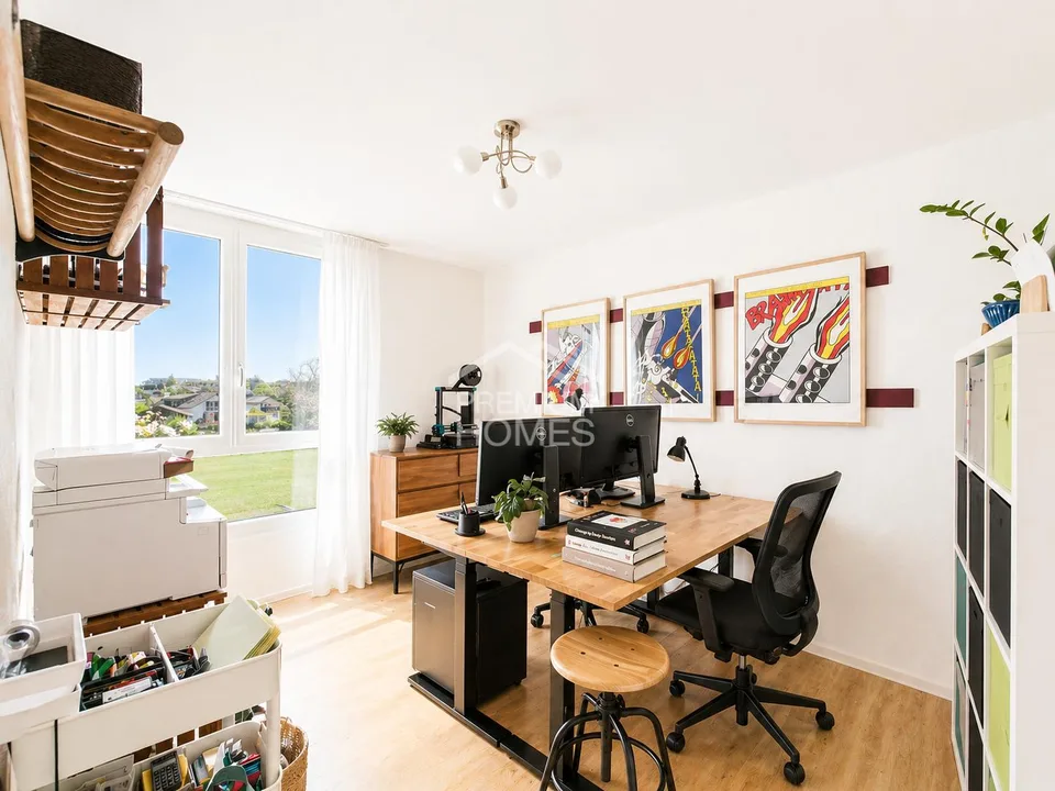 Charming Living with Charm