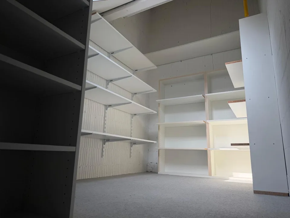 Spacious 4-5 room attic apartment for rent in Stäfa
