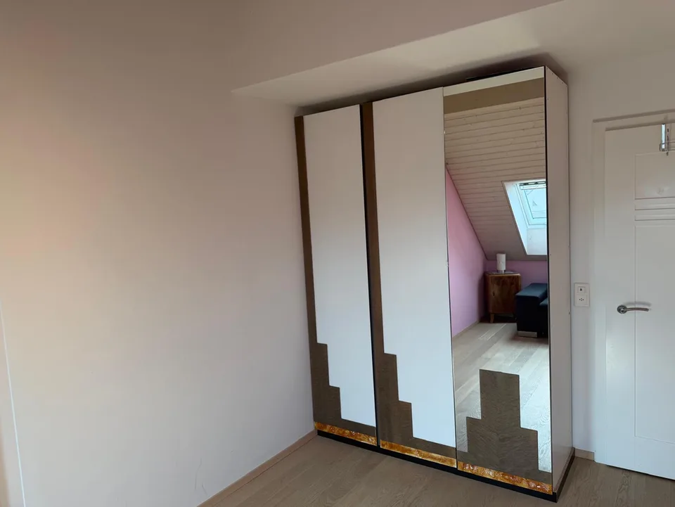Spacious 4-5 room attic apartment for rent in Stäfa