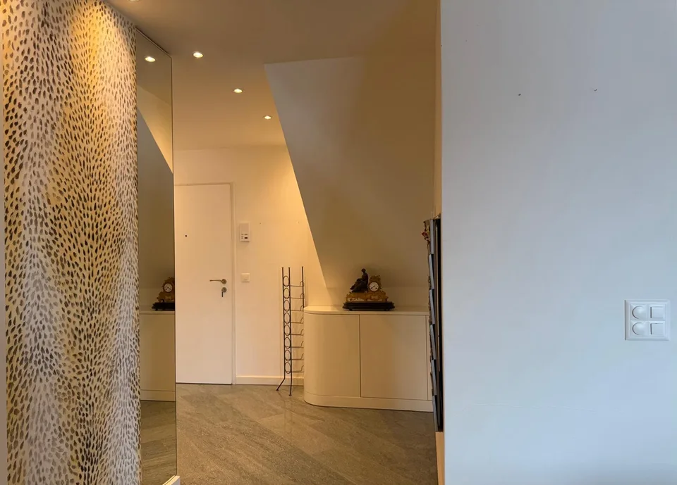 Spacious 4-5 room attic apartment for rent in Stäfa