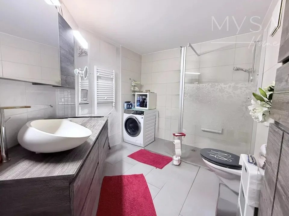 Bel appartement de 4½ pièces situé au dernier étage