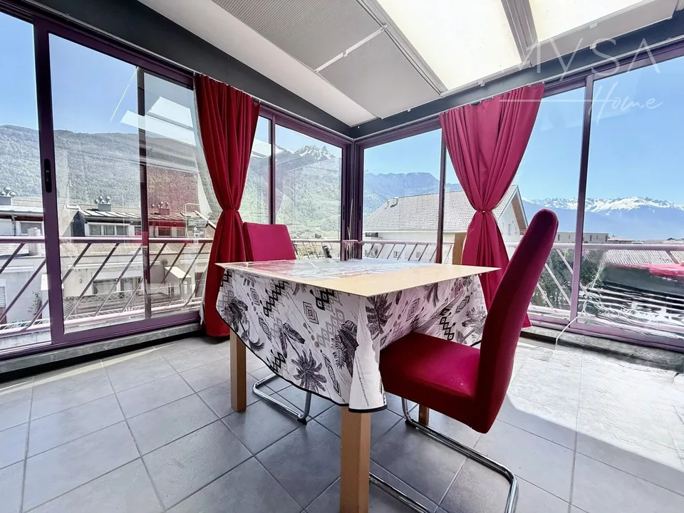 Bel appartement de 4½ pièces situé au dernier étage