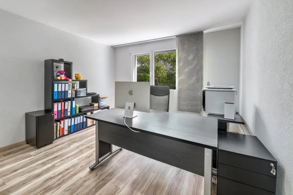 BEX - TRES BELLE MAISON INDIVIDUELLE AVEC STUDIO INDEPENDANT