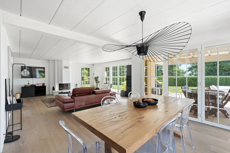 SAINT-SAPHORIN-SUR-MORGES - VILLA DI LUSSO 6.5 LOCALI