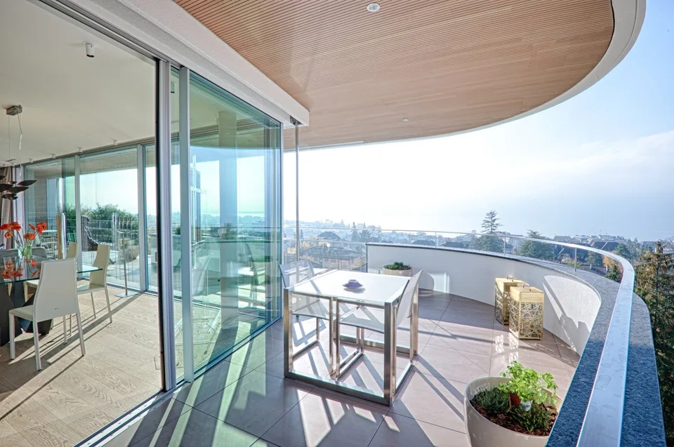 VEVEY - MAGNIFIQUE APPARTEMENT DE 4.5 PIECES AVEC SUPERBE VUE SUR LE