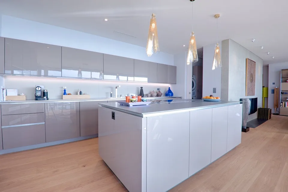 VEVEY - MAGNIFIQUE APPARTEMENT DE 4.5 PIECES AVEC SUPERBE VUE SUR LE