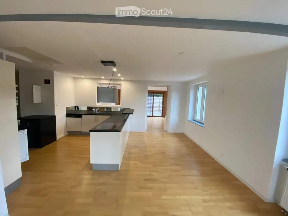 Appartement mit großer Terrasse zur Miete