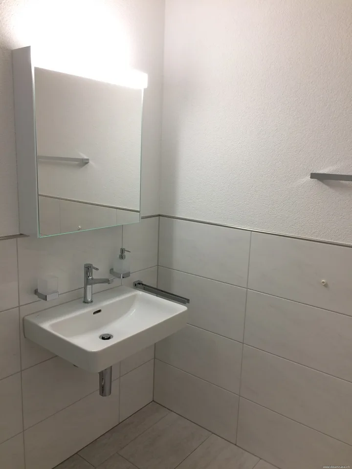 Modern 4.5-room apartment with mountain view and quiet location
