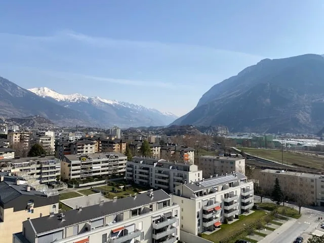 For rent charming 2-room apartment on the 11th floor in Sierre