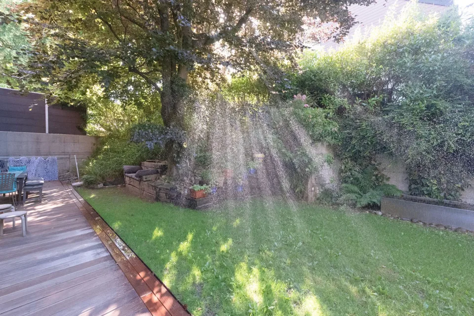 163 m2 de design contemporain, votre jardin à 20 min du Flon