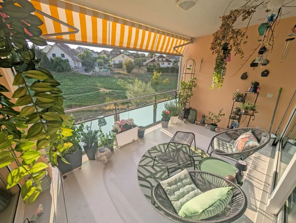 Top maintained condominium in the first row of the "Diamant" development