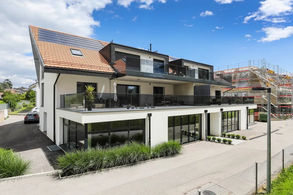Joli appartement avec grande terrasse centre de Rolle