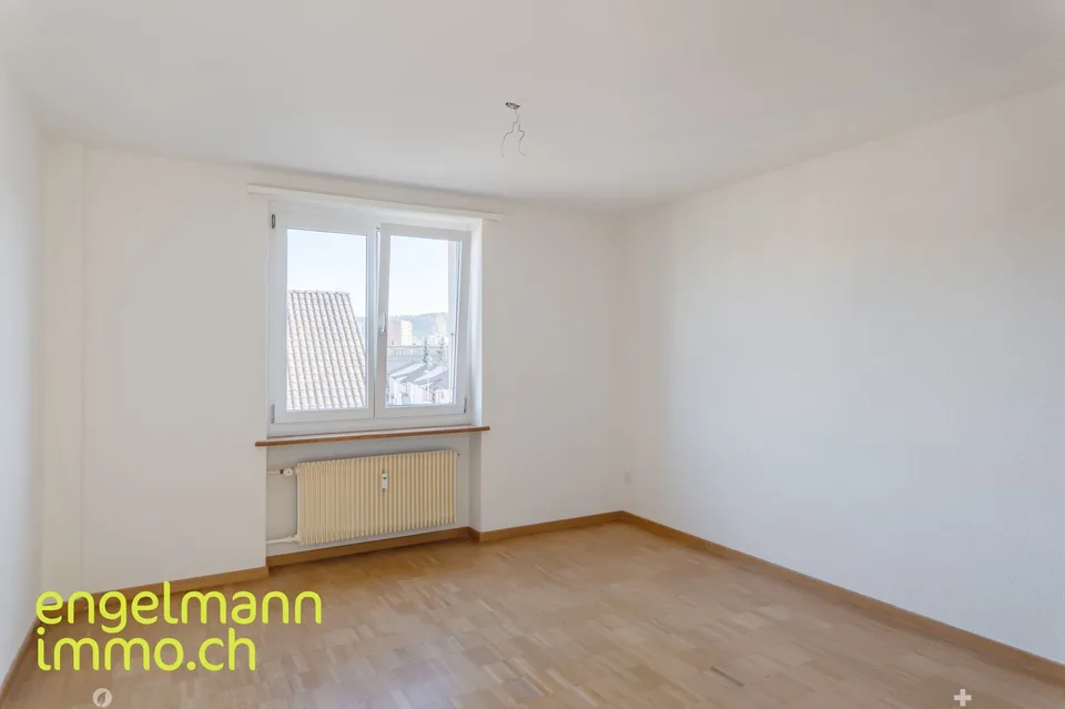 3 Zimmer-Dachwohnung / Appartement mansardé de 3 pièces