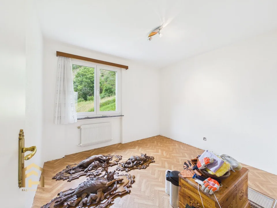Opportunità di investimento attraente: Appartamento di 4,5 locali ristrutturato con piccolo balcone