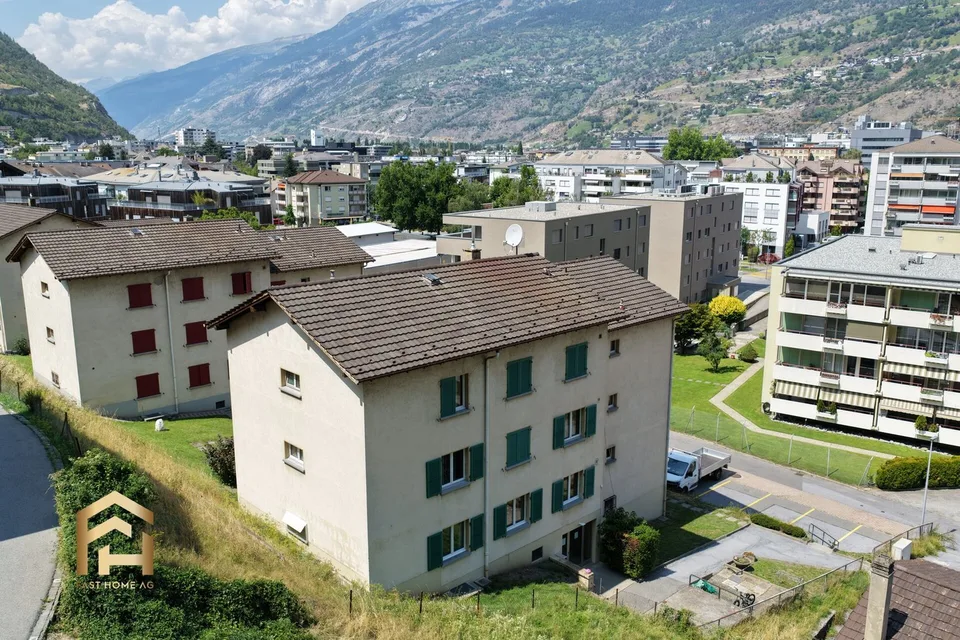 Opportunità di investimento attraente: Appartamento di 4,5 locali ristrutturato con piccolo balcone