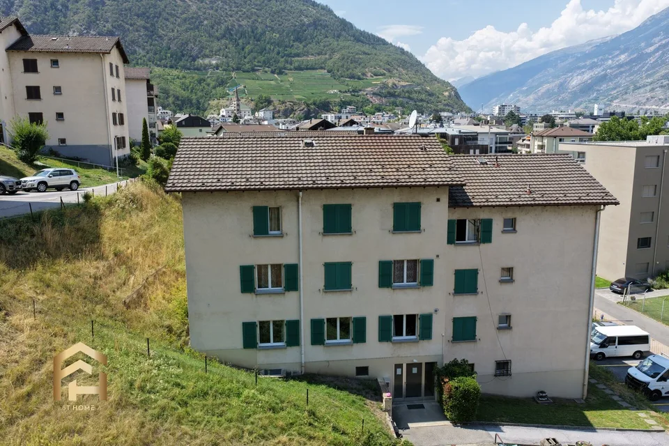 Opportunità di investimento attraente: Appartamento di 4,5 locali ristrutturato con piccolo balcone