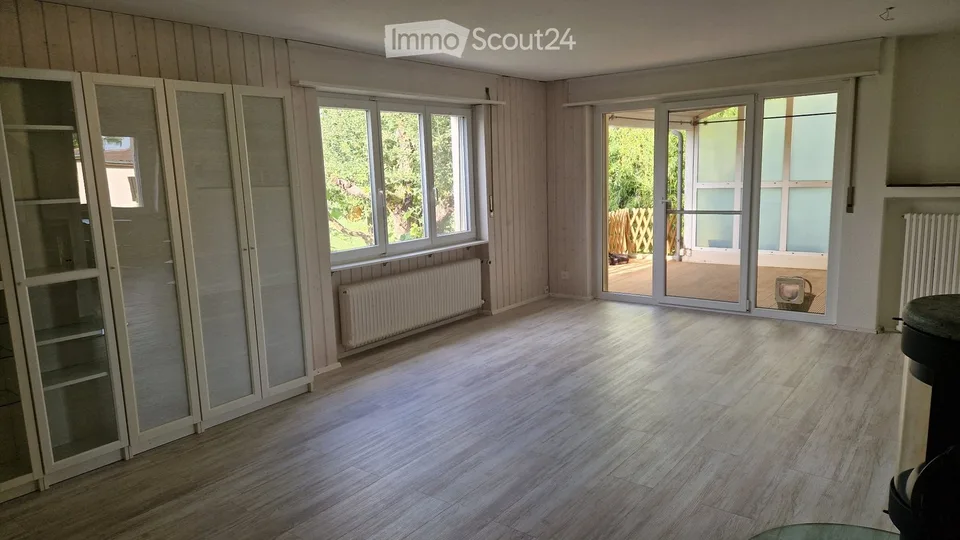4,5  Zi-Wohnung plus Garten im Grünen