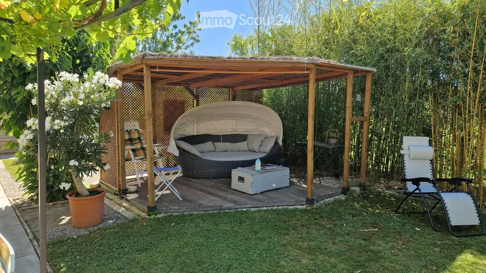 4,5  Zi-Wohnung plus Garten im Grünen
