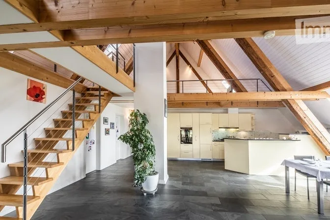 Incantevole appartamento di 3.5 locali con balcone a Röthenbach Herzogenbuchsee