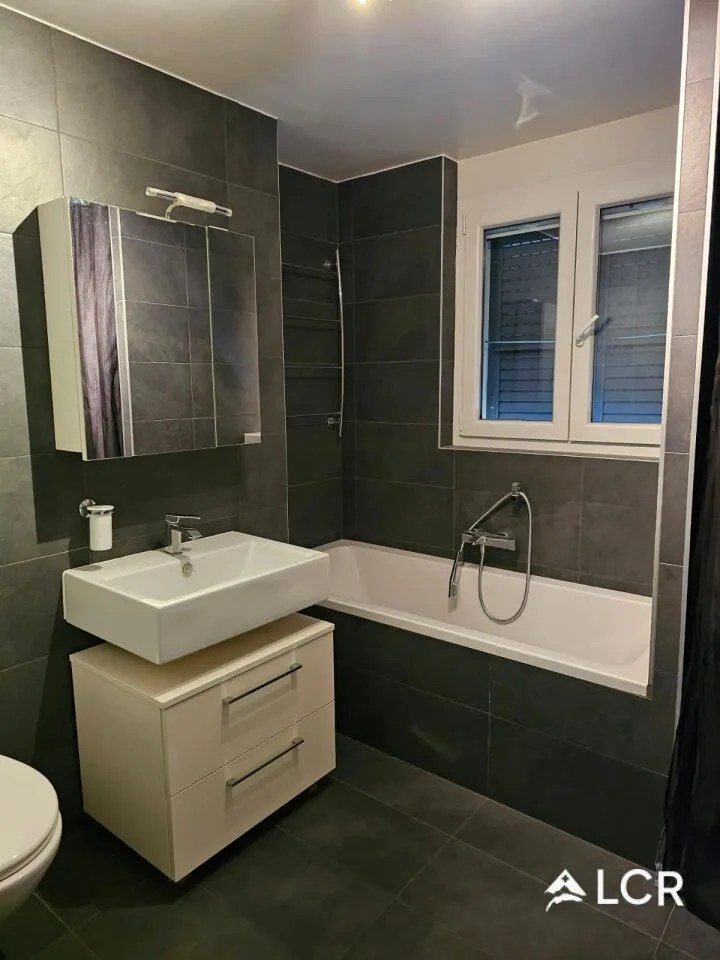 Schönes 6-Zimmer-Apartment in Baulmes