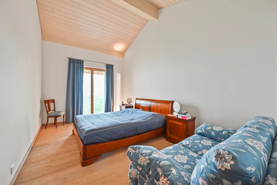 LUTRY - EINZIGARTIG! PRÄCHTIGE VILLA IM HERZEN DER WEINBERGE