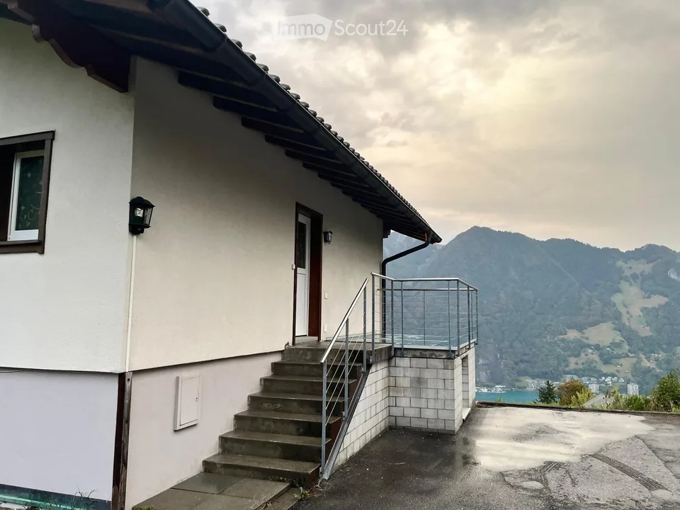 3-Zimmer-Maisonette-Wohnung mit Bergblick in Seelisberg