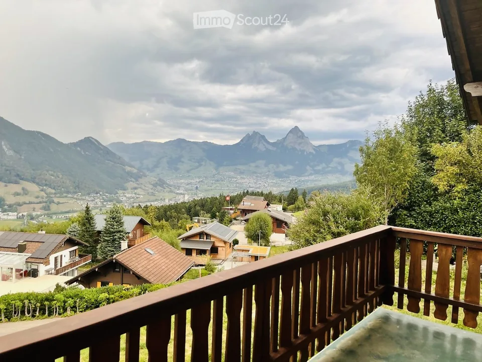 3-Zimmer-Maisonette-Wohnung mit Bergblick in Seelisberg