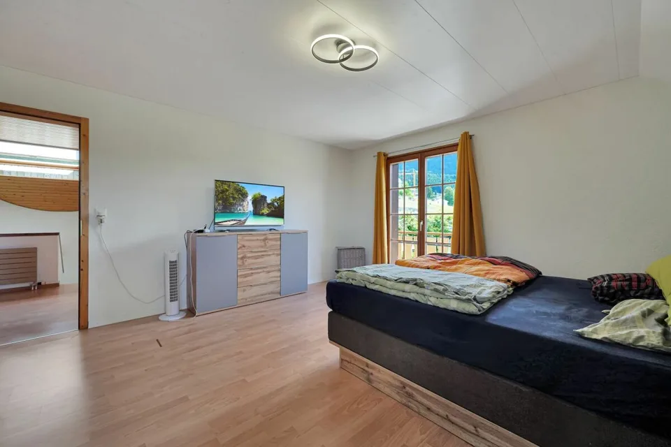 Maison individuelle détachée avec terrain attenant dans un excellent emplacement