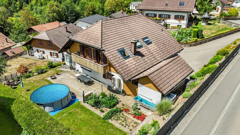 Maison individuelle détachée avec terrain attenant dans un excellent emplacement