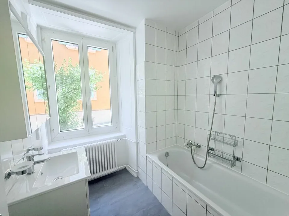 Apartment with 3.5 rooms - Bright & welcoming!