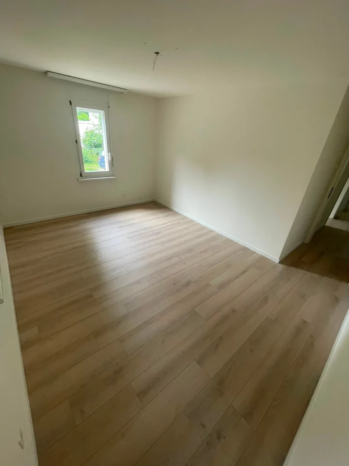 Charming 4.5 room apartment with seating area and balcony