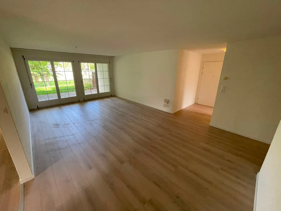Charming 4.5 room apartment with seating area and balcony